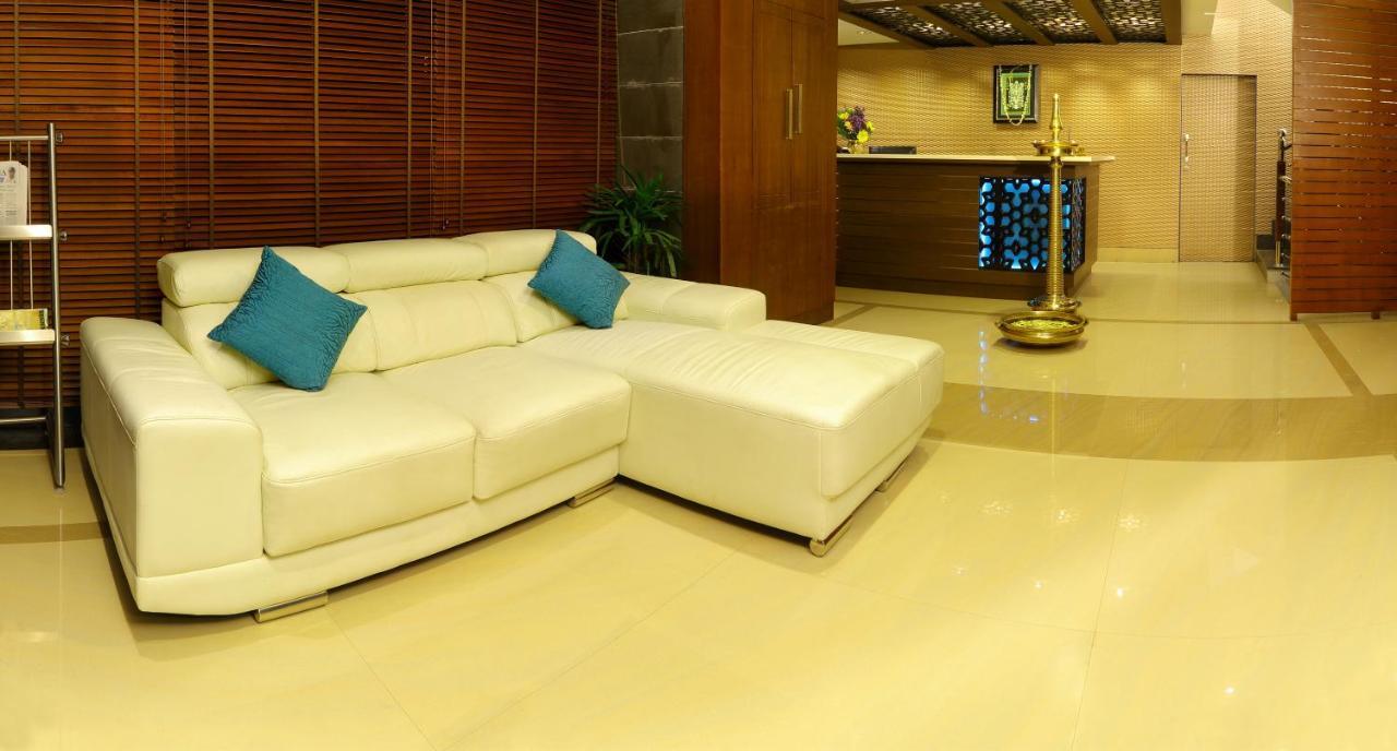 Vishnu Inn Guruvayur Bagian luar foto