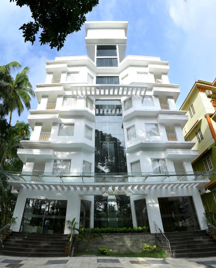 Vishnu Inn Guruvayur Bagian luar foto