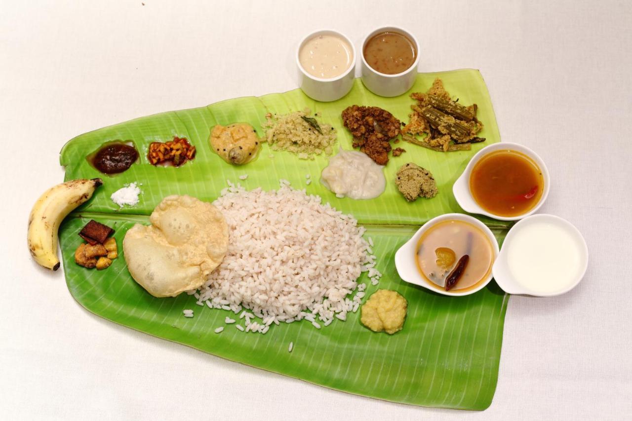Vishnu Inn Guruvayur Bagian luar foto