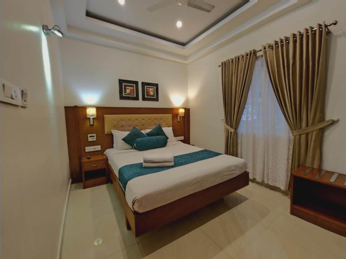 Vishnu Inn Guruvayur Bagian luar foto